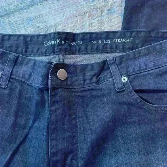 NWT Mens Calvin Klein Dark Wash Straight Jean 38x32 - Picture 6 of 10